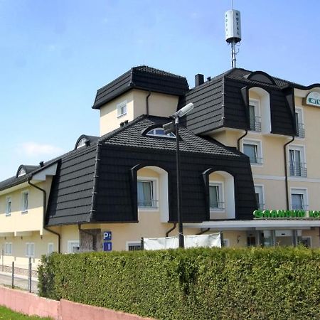 Grandvid Hotel Škofljica Екстериор снимка