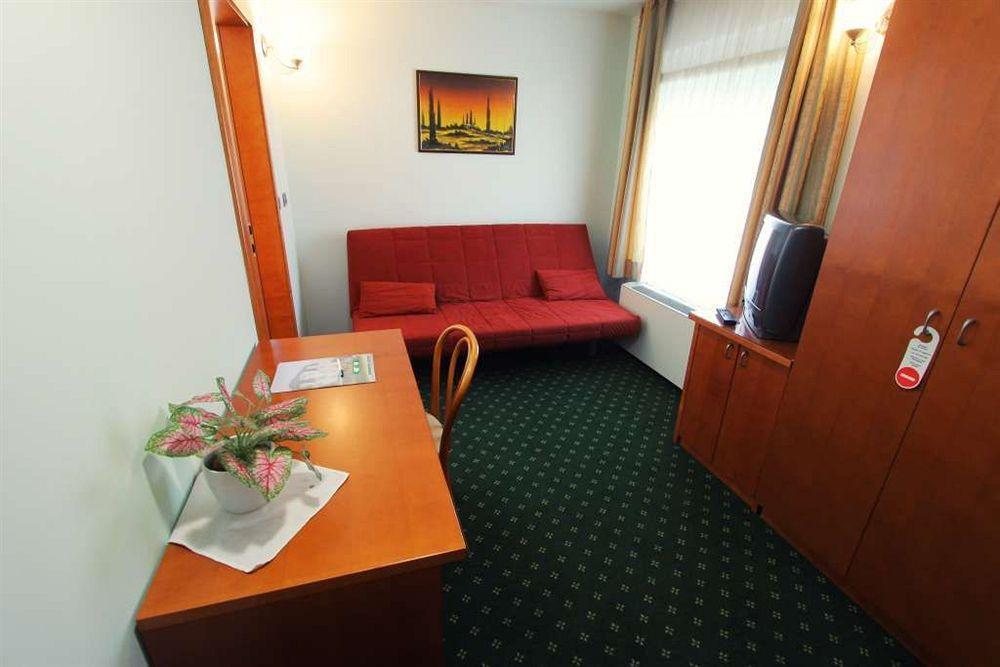 Grandvid Hotel Škofljica Екстериор снимка
