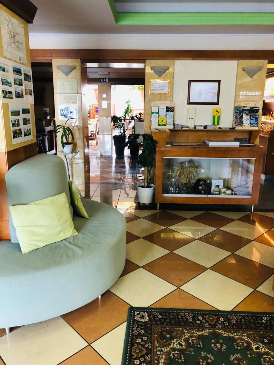 Grandvid Hotel Škofljica Екстериор снимка