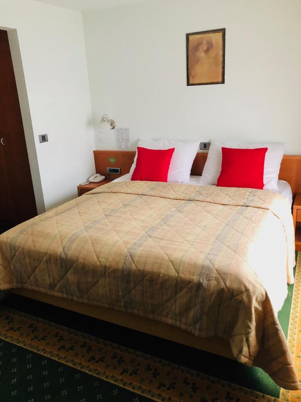 Grandvid Hotel Škofljica Екстериор снимка